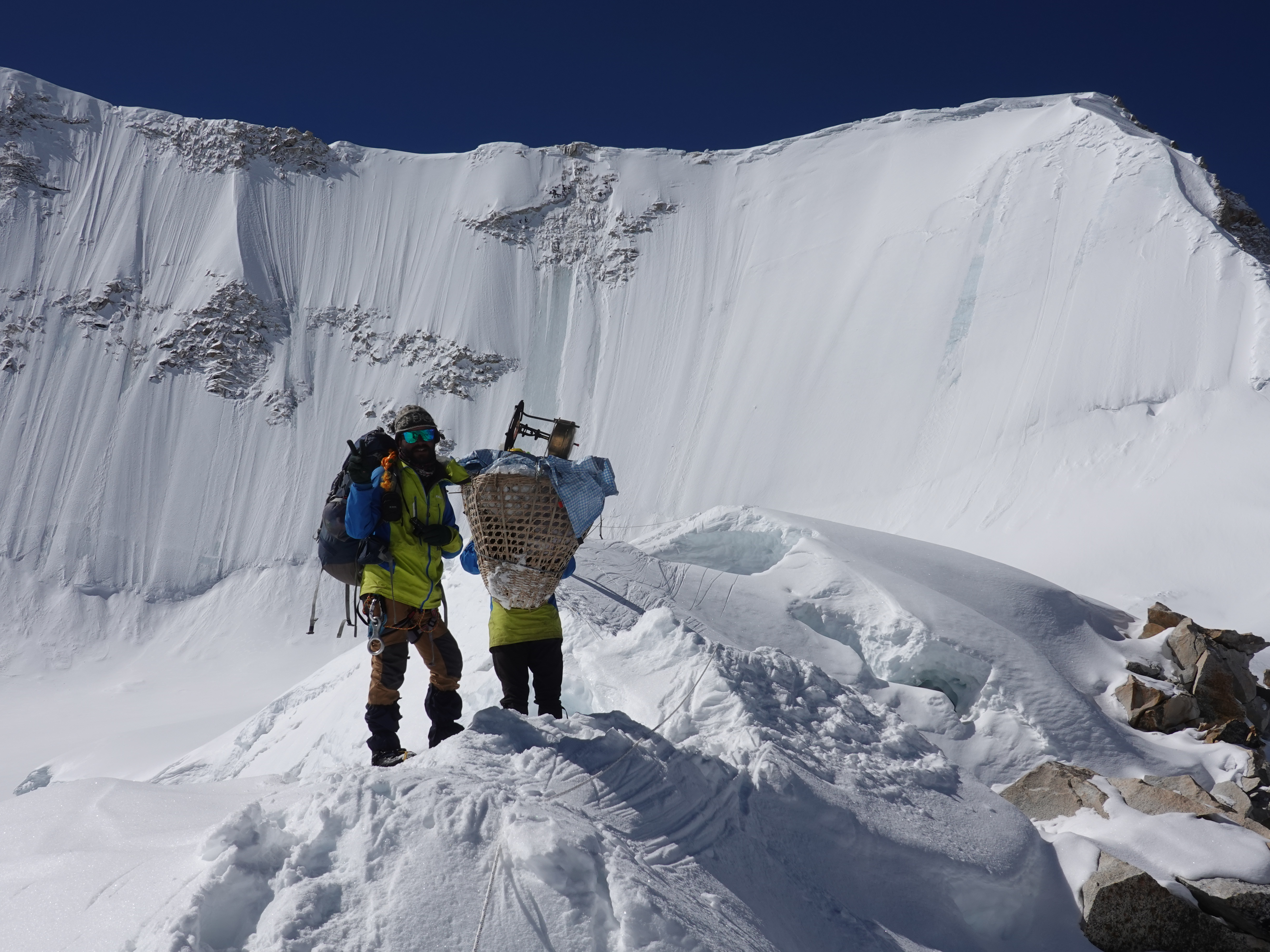 Amphu Lapcha Pass Trek